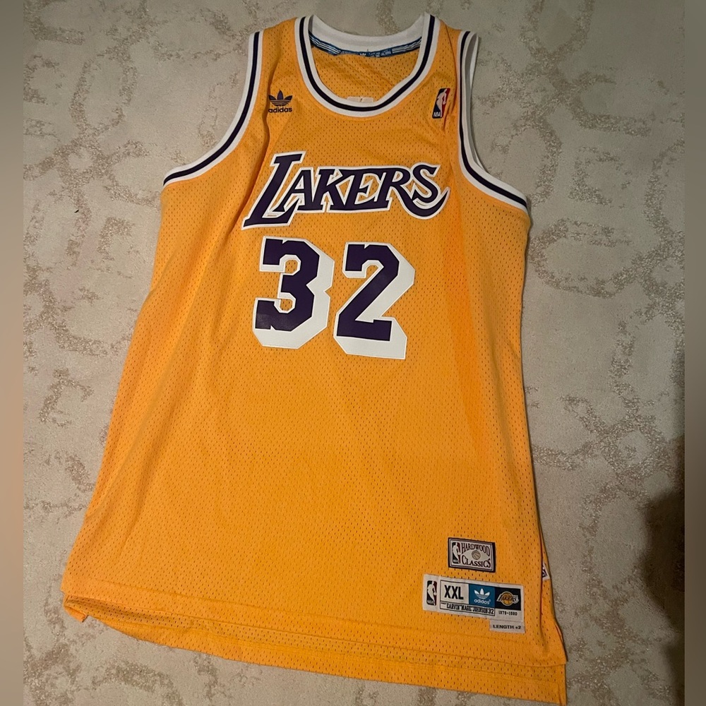 NWOT Adidas Lakers Yellow Jersey Magic Johnson XXL 32